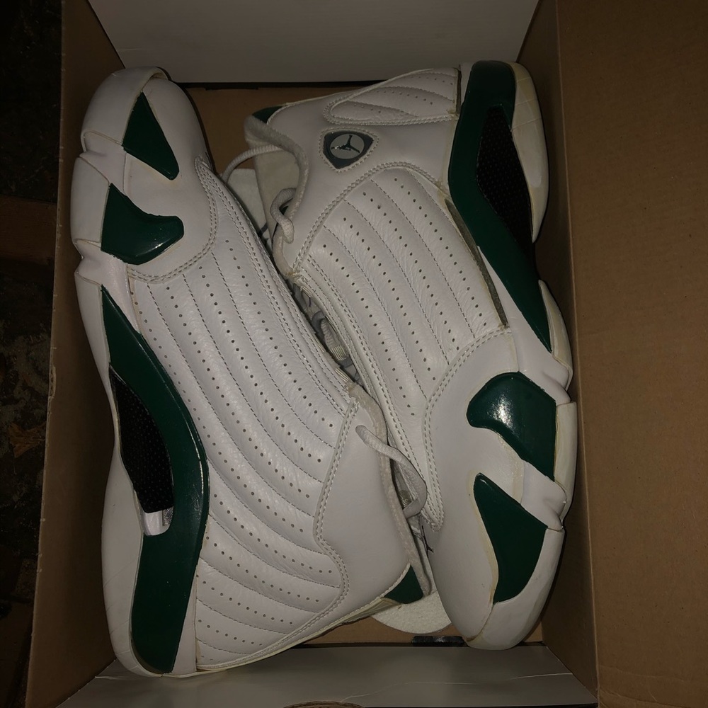 Jordan forest green retro 14s